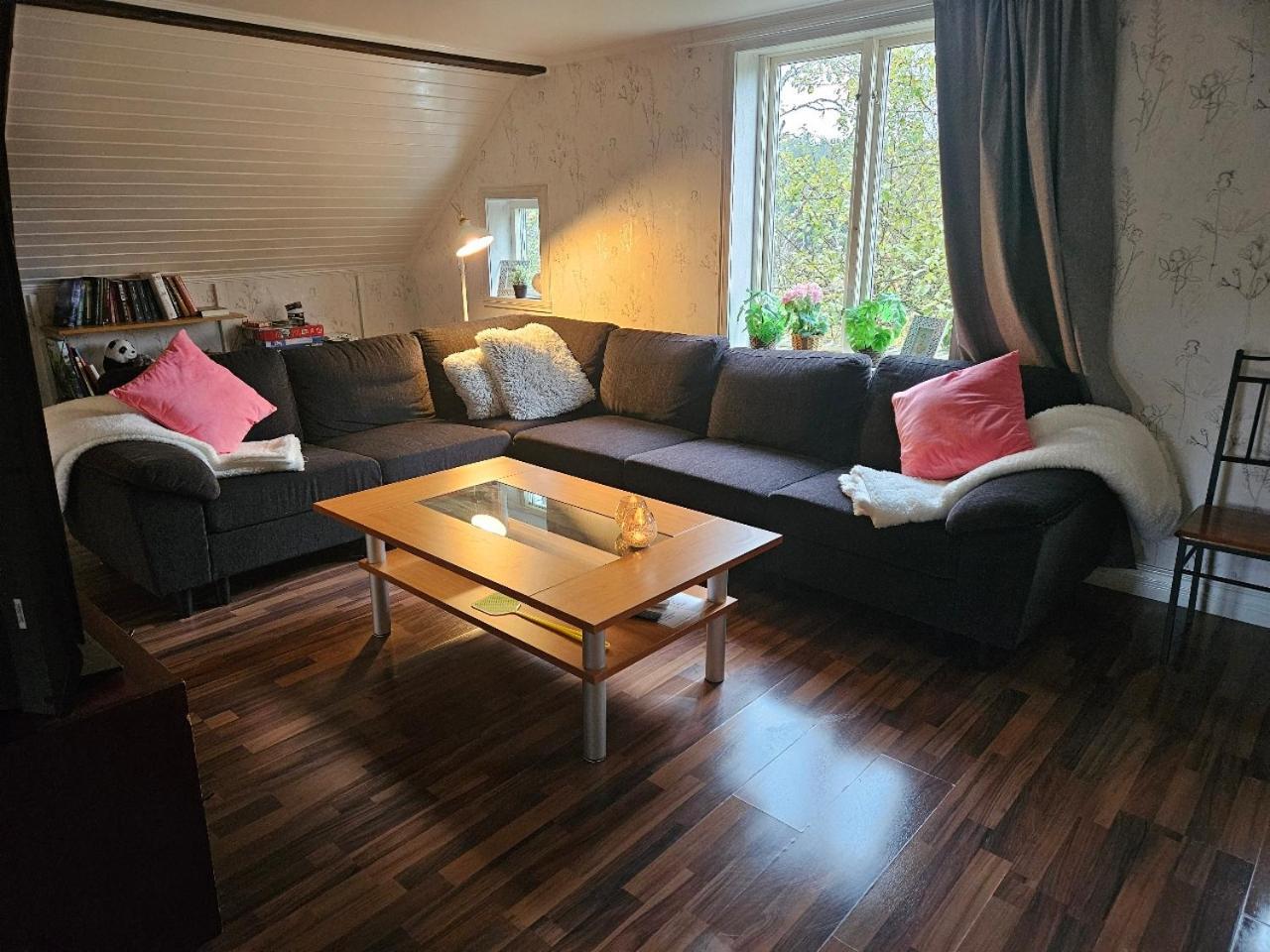 Charmigt Hus Pa Landet Naera Till Bad Strömstad Exterior foto